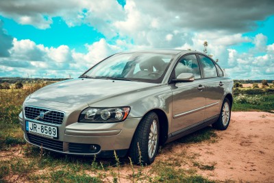 Volvo S40 (1).jpg