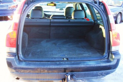 volvo-v70.jpg