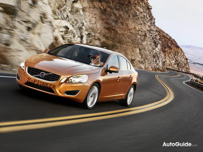24-2011-volvo-s60 copy.jpg