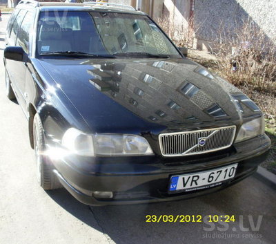volvo-v70-1.800.jpg